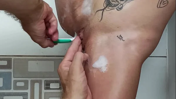 Homeless girl got shaved - hard face fuck and drilling by big daddy